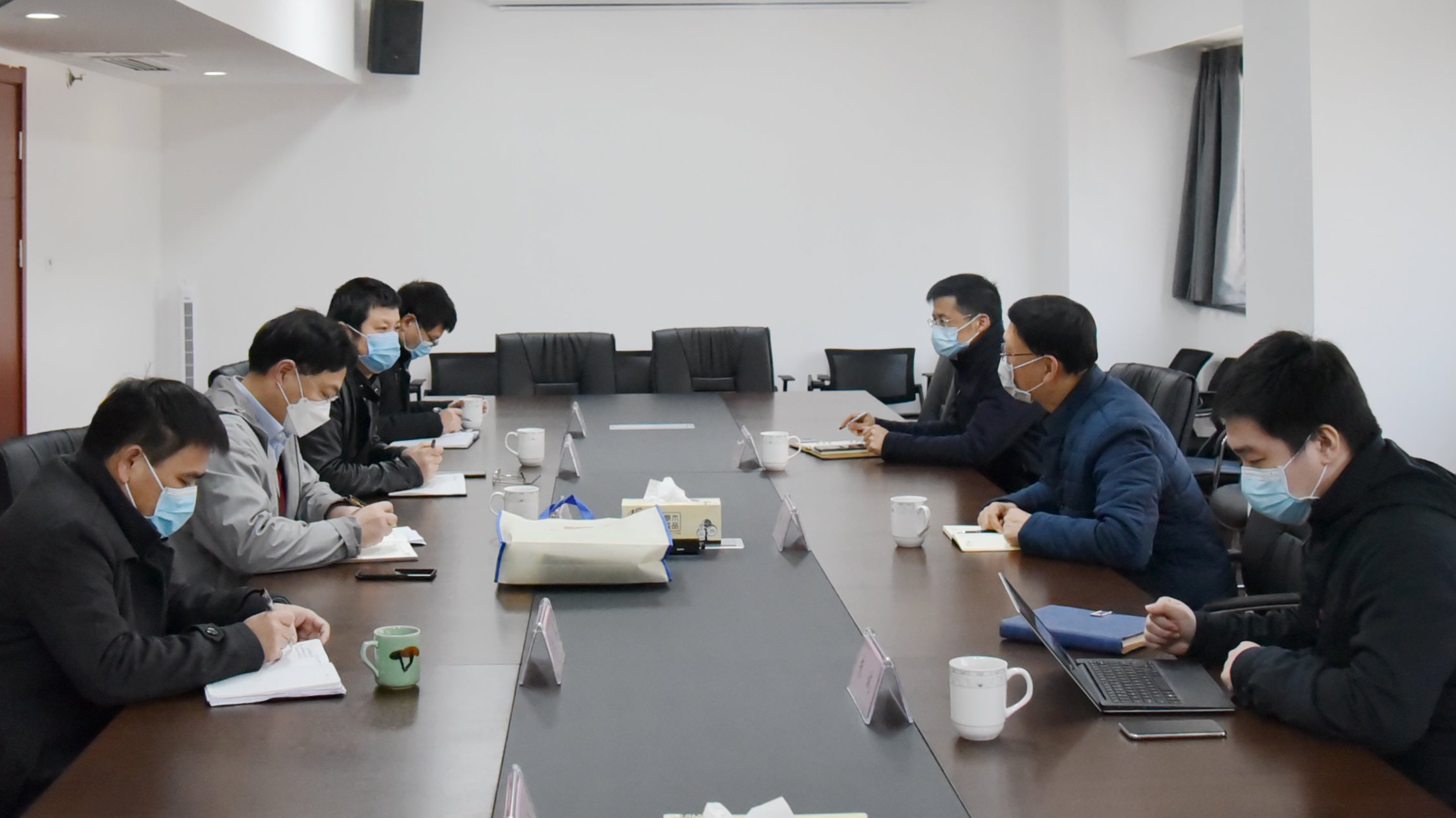 上城区科技局杨东书记一行到访开云（中国）